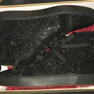 Red bottoms never worn